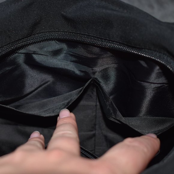 Iridescent Embroidered and Beaded Zipper Top Purse - Picture 9 of 16